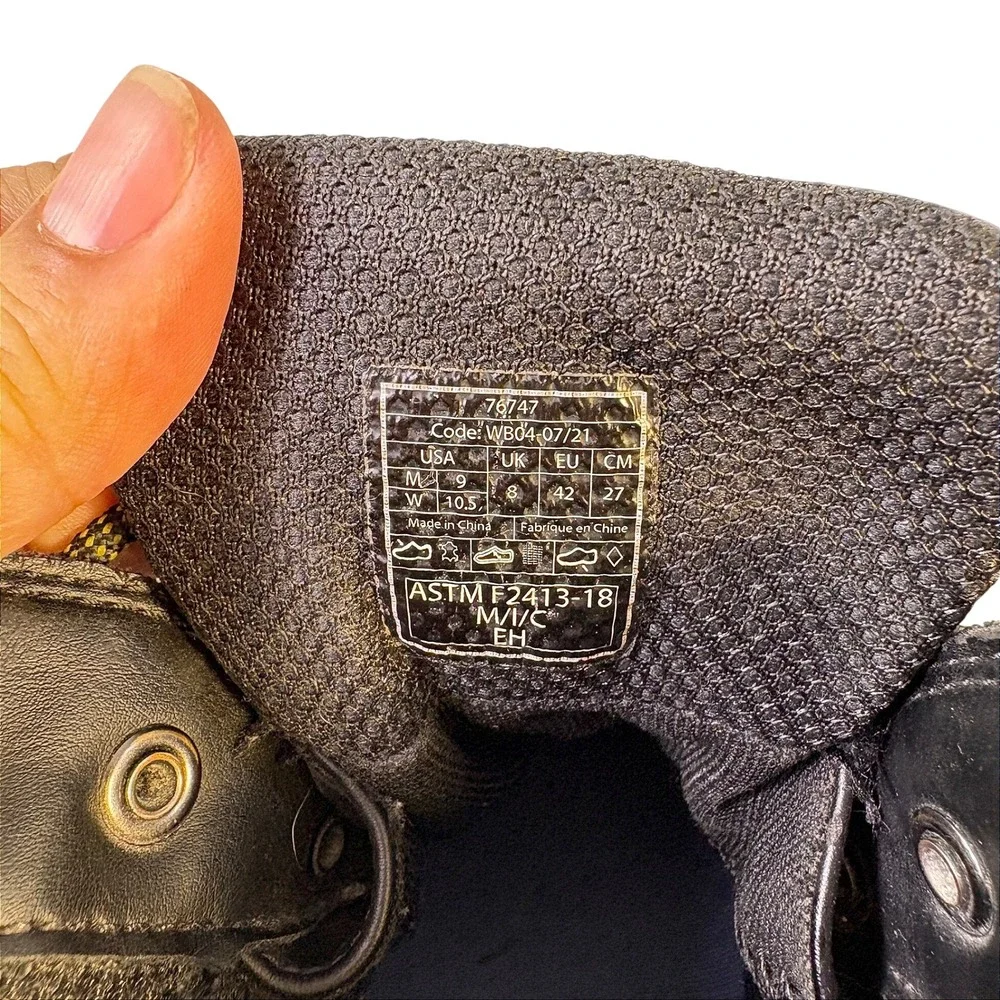 ACE Work Boots outer layer